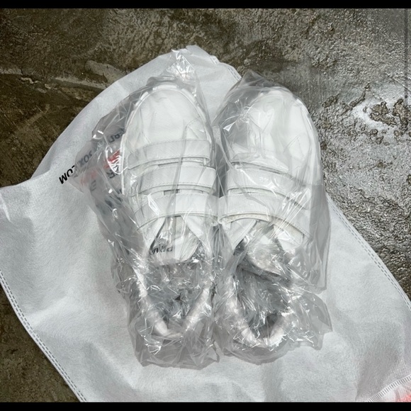 Prada Milano sneakers. - Picture 2 of 6